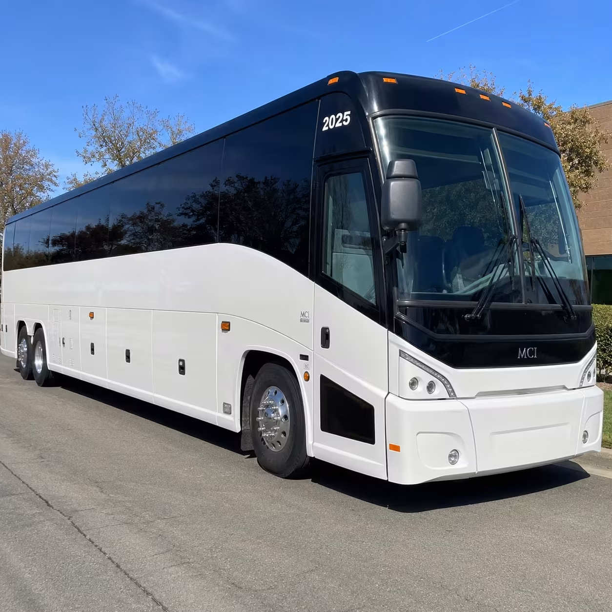 corporate event shuttle buses for palo alto companies